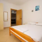 Petrit 2 Lejlighed *
