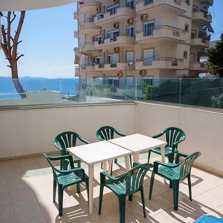 Petrit 2 * Sarandë