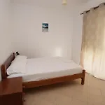 Petrit 2 Apartman
