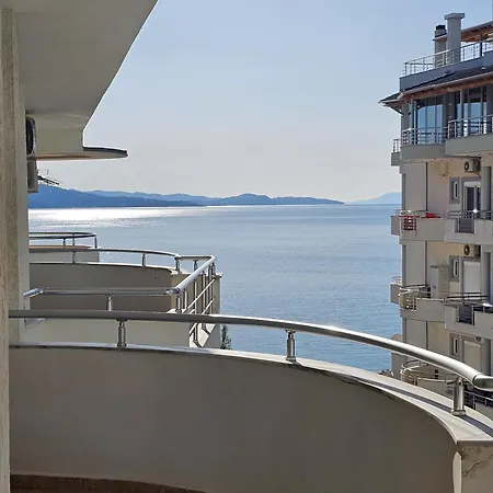 Petrit 2 Apartment
