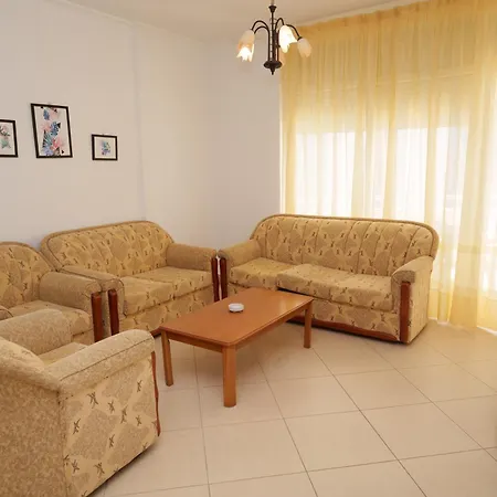 Petrit 2 Sarande