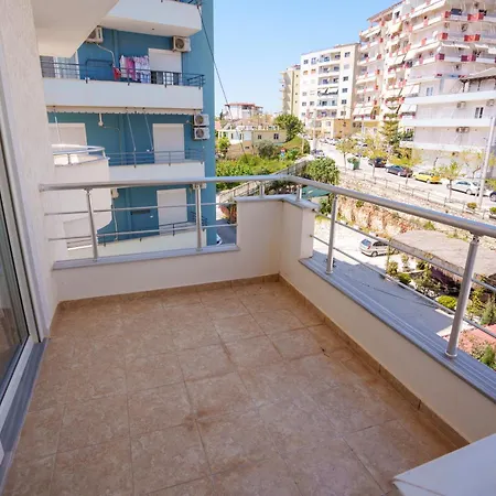 Petrit 2 * Sarandë