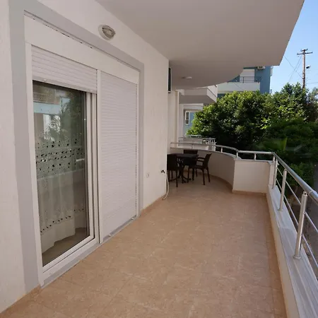 아파트 Petrit 2 Sarandë