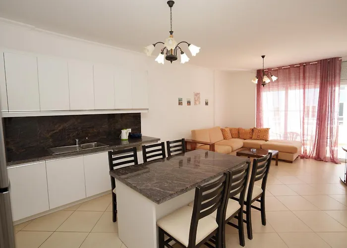 Apartament Petrit 2 *